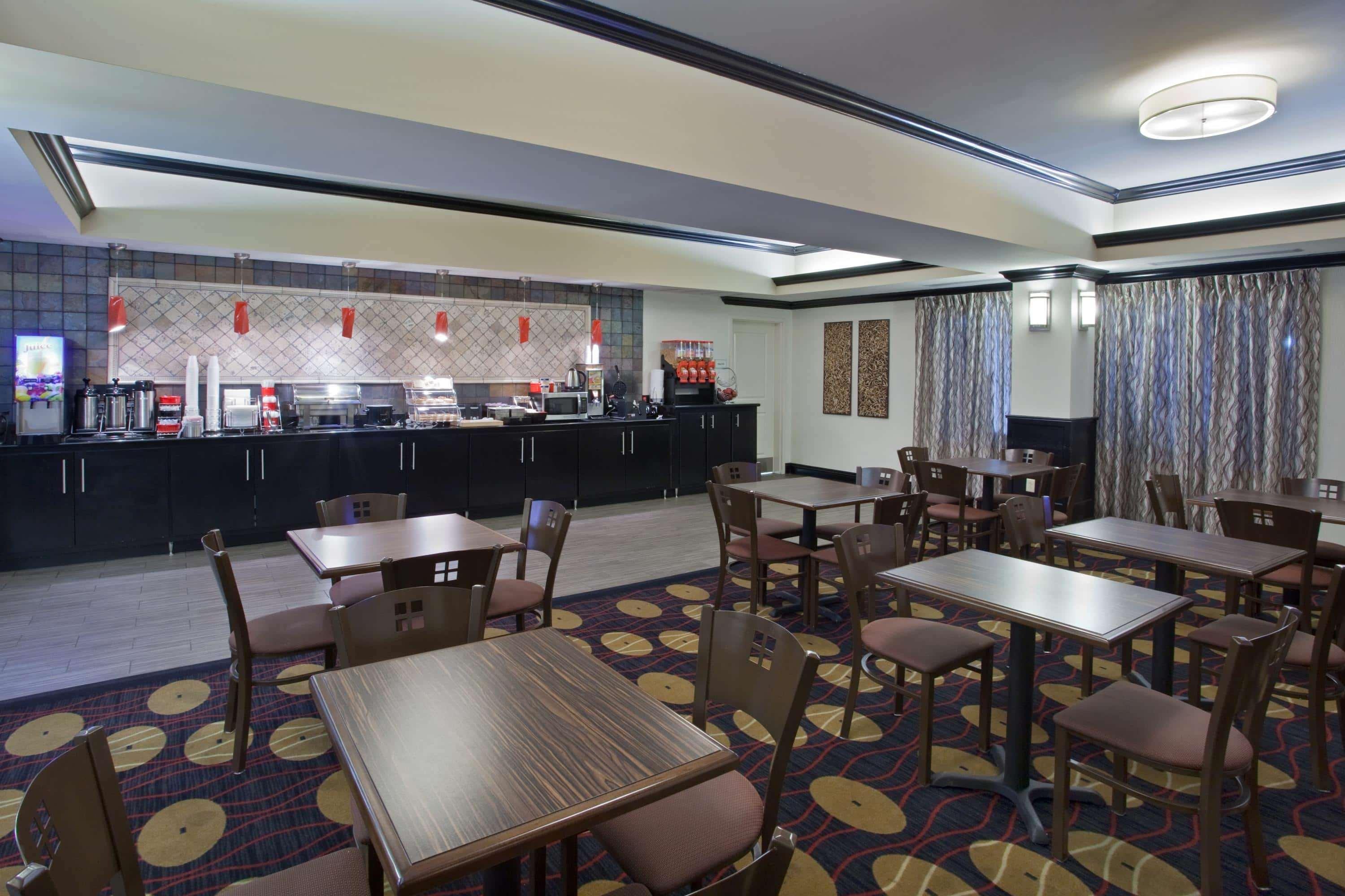 La Quinta By Wyndham Conway Hotel Exterior photo