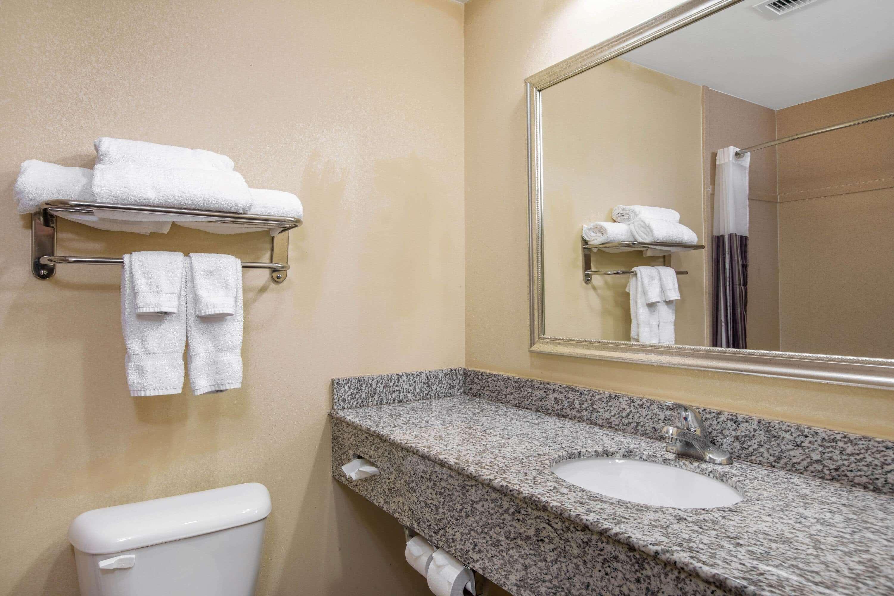 La Quinta By Wyndham Conway Hotel Exterior photo