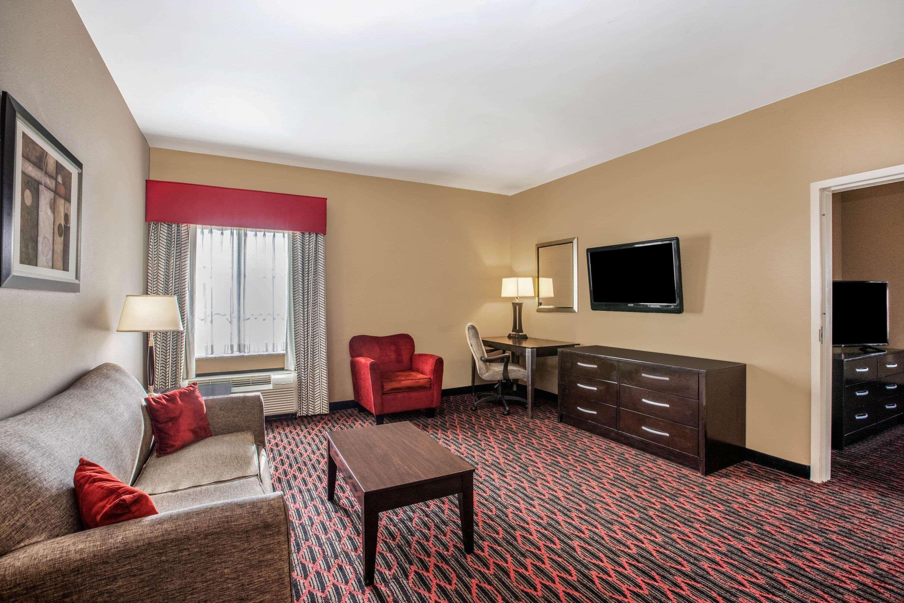 La Quinta By Wyndham Conway Hotel Exterior photo